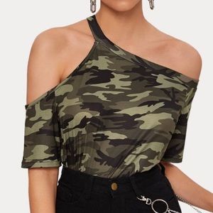 Camo Print Women’s Open Cold Shoulder Short Sleeve Top